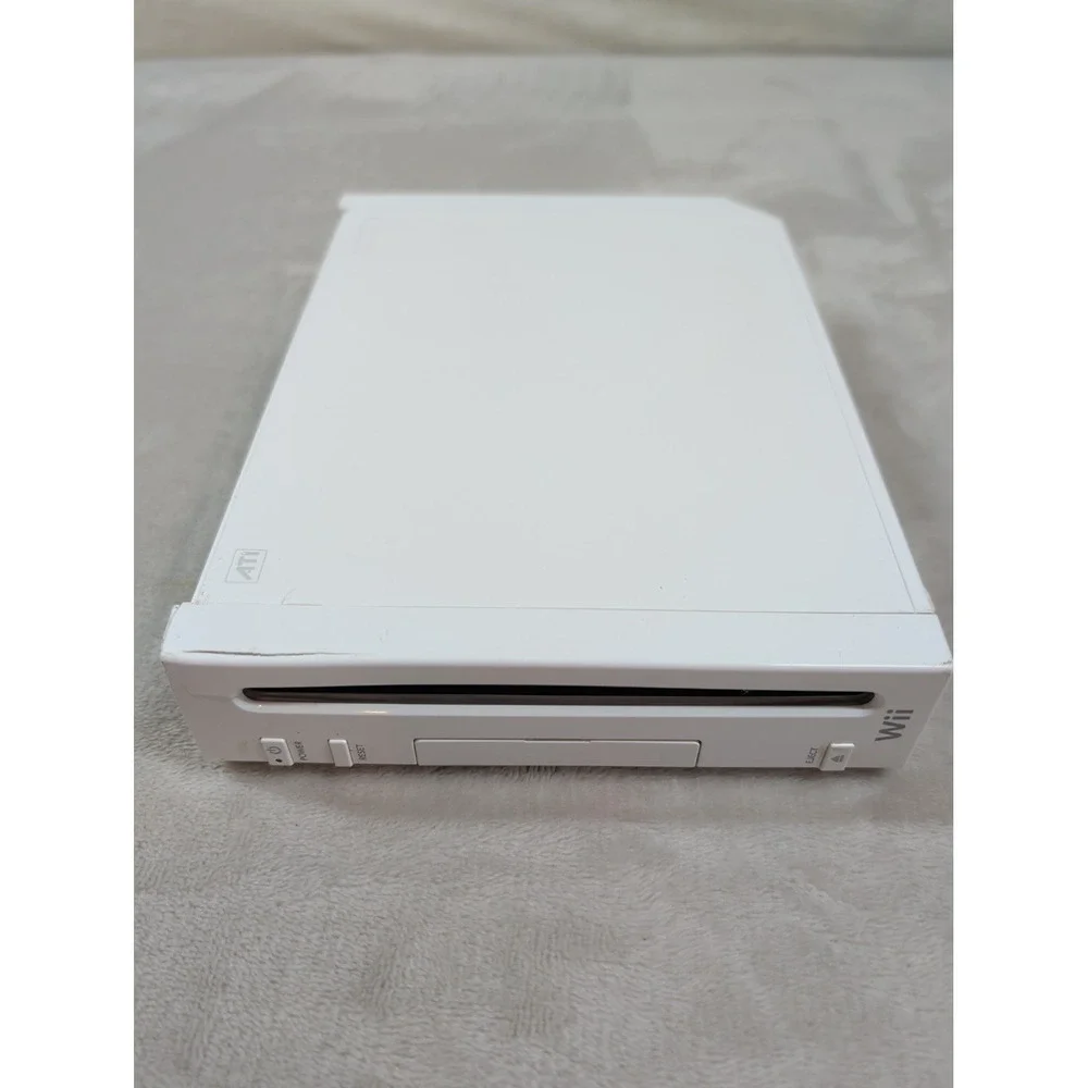 Nintendo Wii RVL-001 Console Bundle White GameCube Ports Hunting Game Rifle Camo